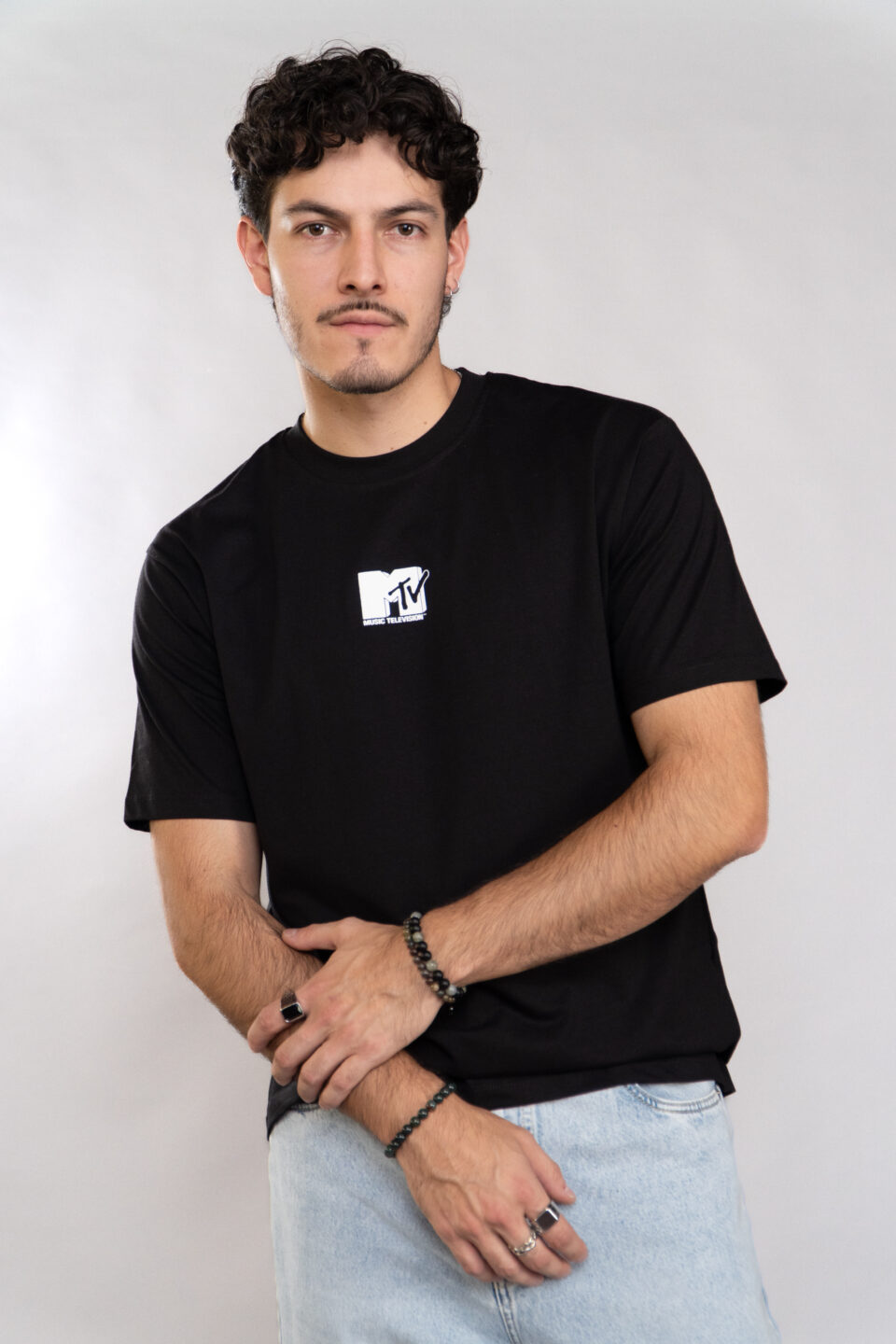 CAMISETA HOM NEGRO -