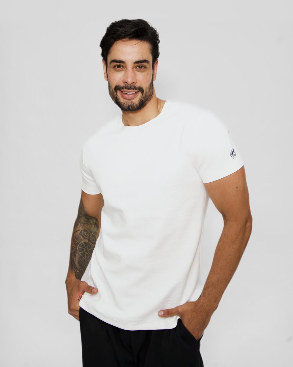 CAMISETA MASC CRUDO -